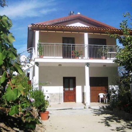 Flora'S House Vila Spilia Exterior foto