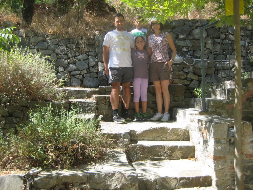 Flora'S House Vila Spilia Exterior foto